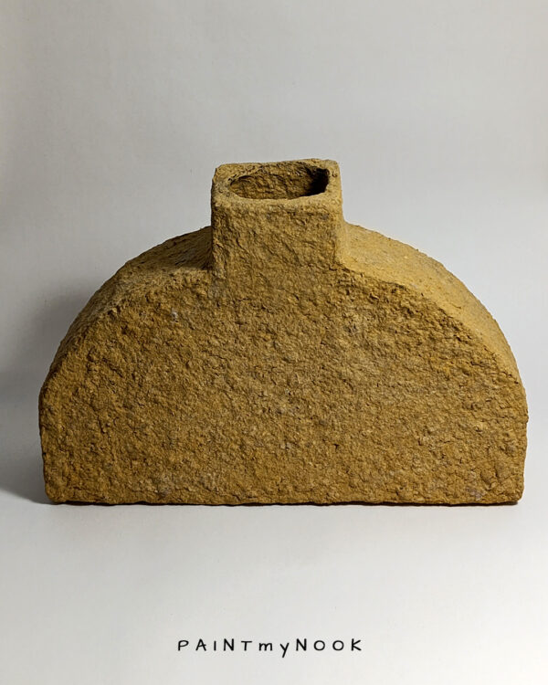 Turmericas semicircle vase