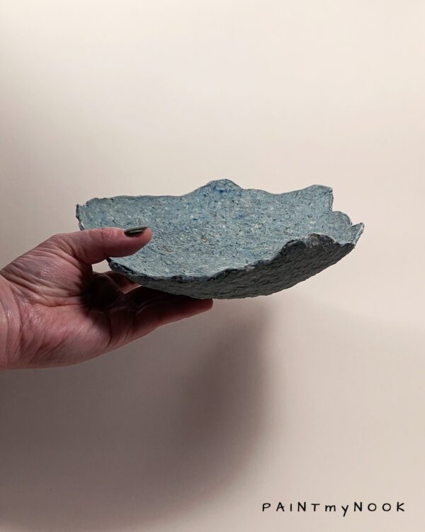 Aquamarina bowl held Aquamarina bowl