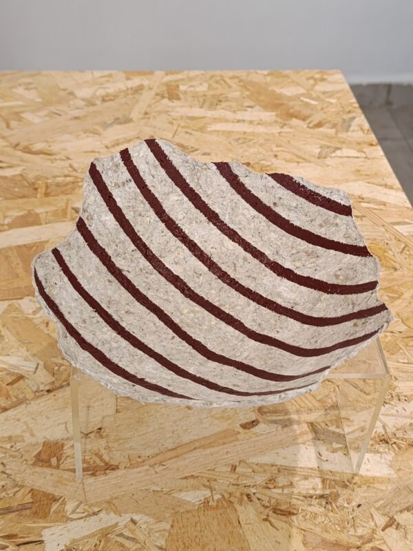 Red stripes medium bowl