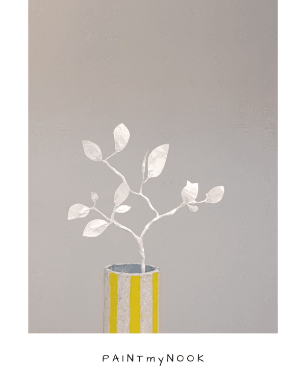 Sunray vase_20250411_150933_0001 A lemon yellow striped off-white papier