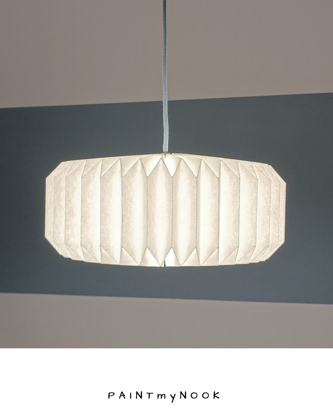 Circular origami paper lampshade