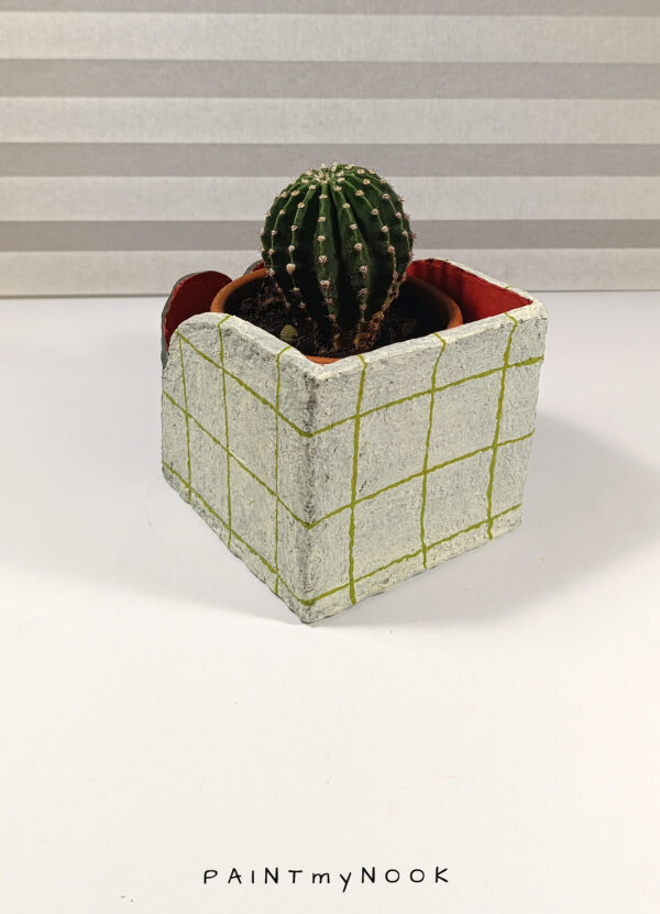 [Take sides!] planter covers