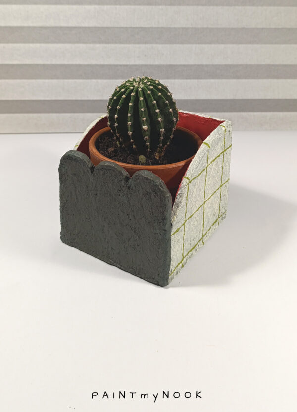 [Take sides!] planter covers