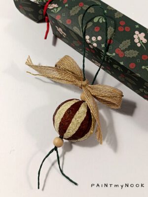 xmas nut maroon Christmas ornament - Paper nut