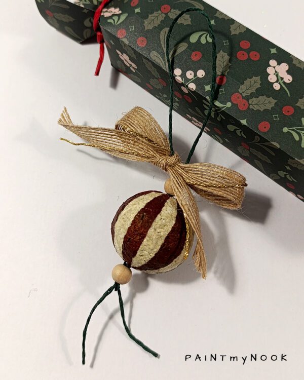 Christmas ornament - Paper nut